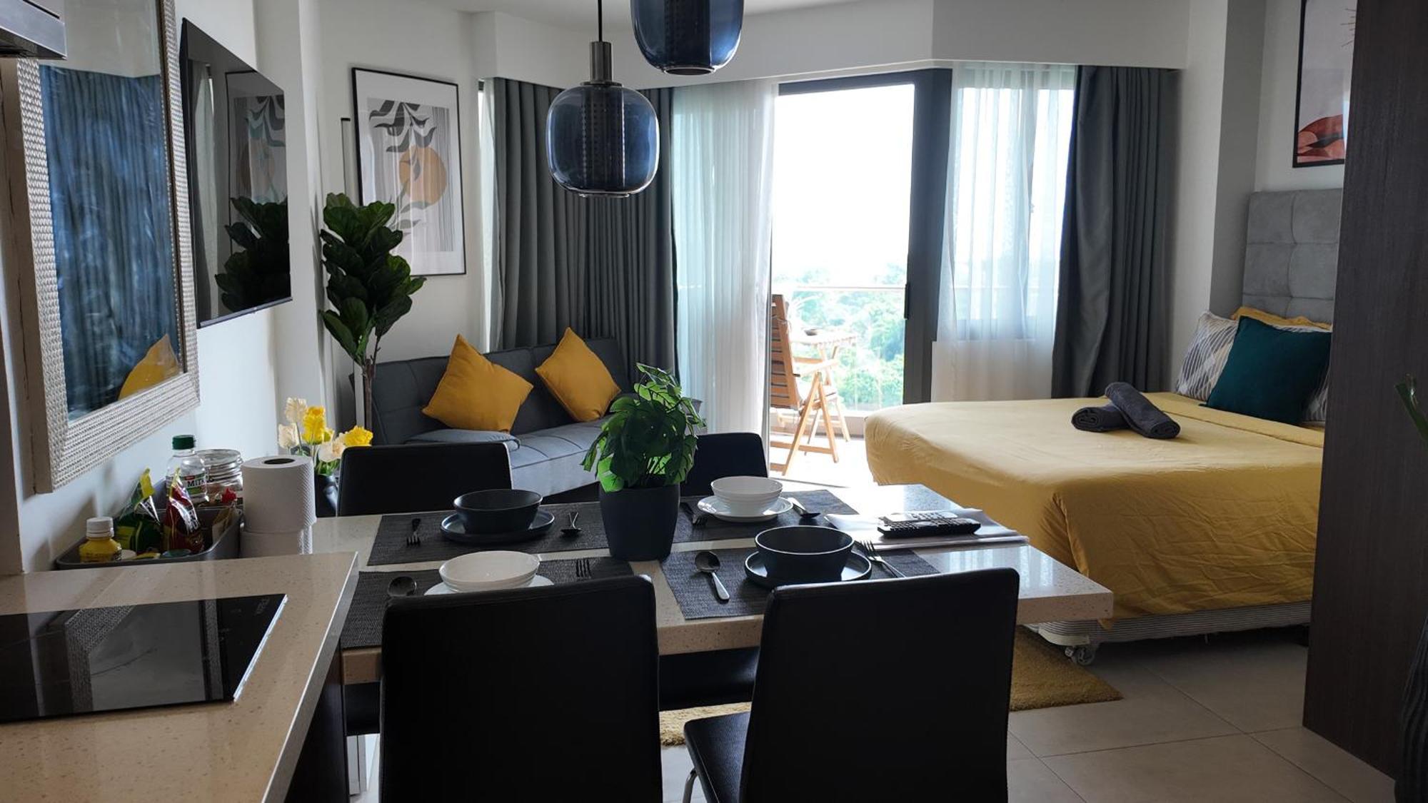 Dominiks Stylish Resort Gem Ocean View Pool Queen Bed At Tambuli 8 Floor Fast Wifi Lapu-Lapu City Exteriör bild