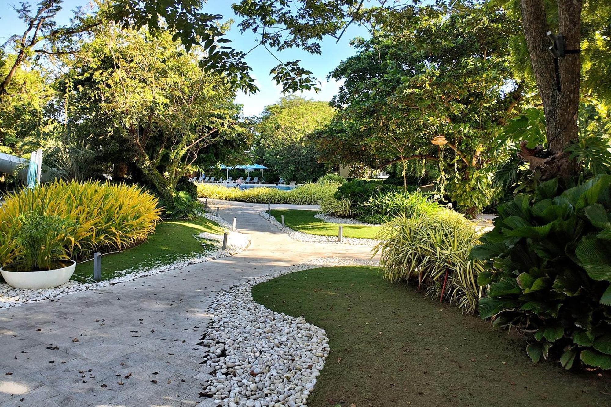 Dominiks Stylish Resort Gem Ocean View Pool Queen Bed At Tambuli 8 Floor Fast Wifi Lapu-Lapu City Exteriör bild